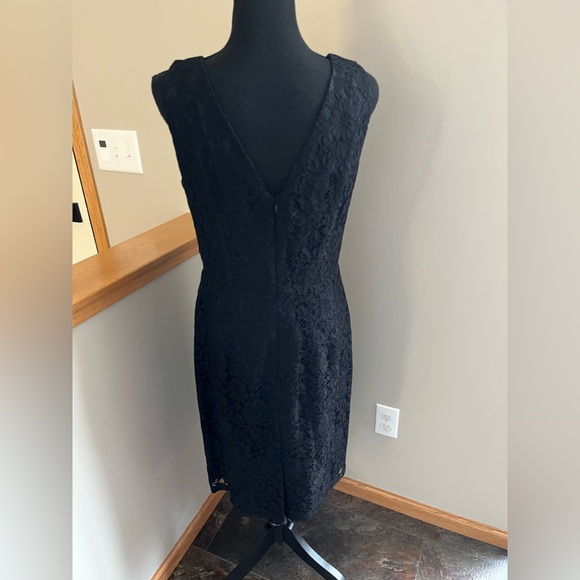 Women’s Donna Morgan Collection black sleeveless floral lace overlay dress. Sz.6 - Picture 3 of 16